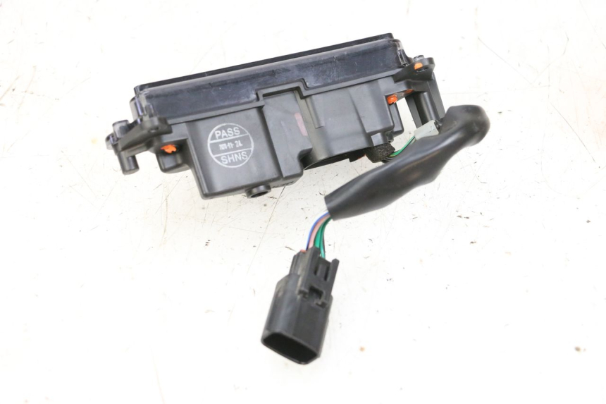 photo de TABLEAU DE BORD PIAGGIO MP3 HPE 300 (2019 - 2026) - Vue d’ensemble