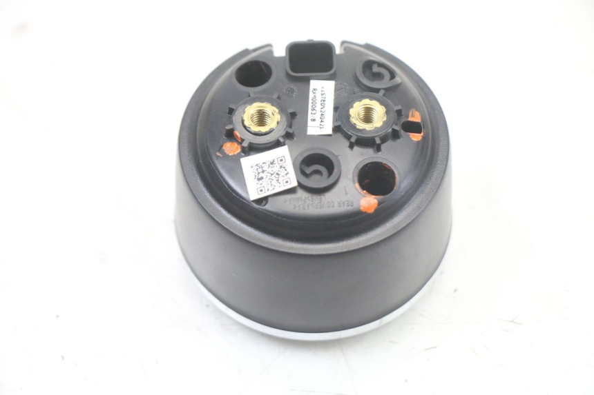 photo de TABLEAU DE BORD ROYAL ENFIELD HYMALAYAN 410 (2016 - 2023) - Gros plan technique