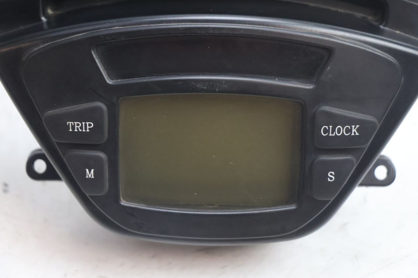 photo de TABLEAU DE BORD PIAGGIO X9 EVOLUTION 125 (2003 - 2007) - Zoom état d’usage