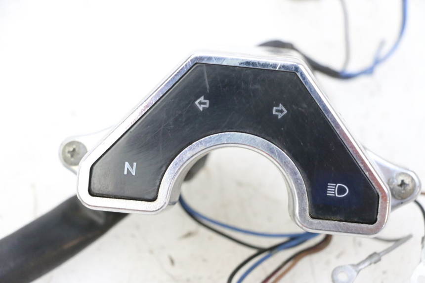 photo de TABLEAU DE BORD YAMAHA XJN DIVERSION 600 (2000 - 2003) - Marquages et références