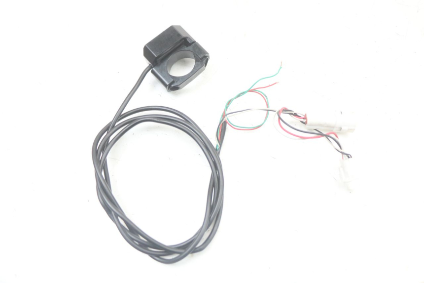 photo de TABLEAU DE BORD YAMAHA FZ1 FAZER 1000 (2007 - 2009) - Gros plan technique