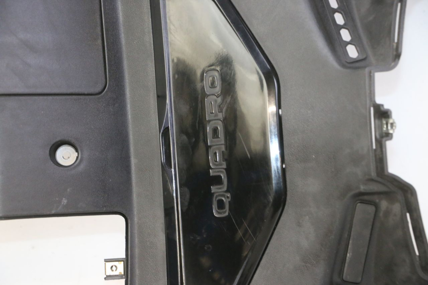 photo de TABLIER INTERIEUR QUADRO 4 4D 350 (2015 - 2018) - Autre angle de vue