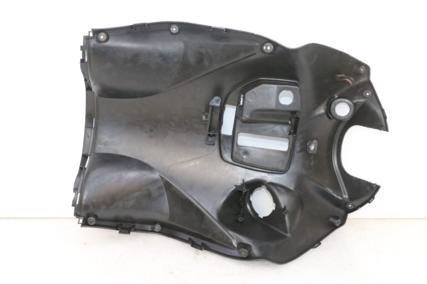 photo de TABLIER INTERIEUR KYMCO AGILITY 16+ 4T 50 (2018 - 2023) - Points de fixation