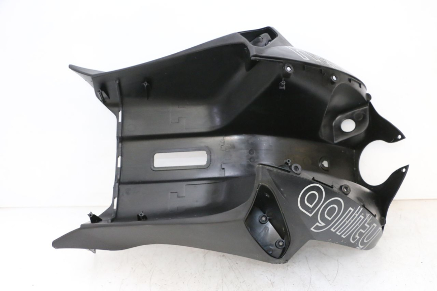 photo de TABLIER INTERIEUR KYMCO AGILITY 4T 50 (2018 - 2022) - Détail de la pièce