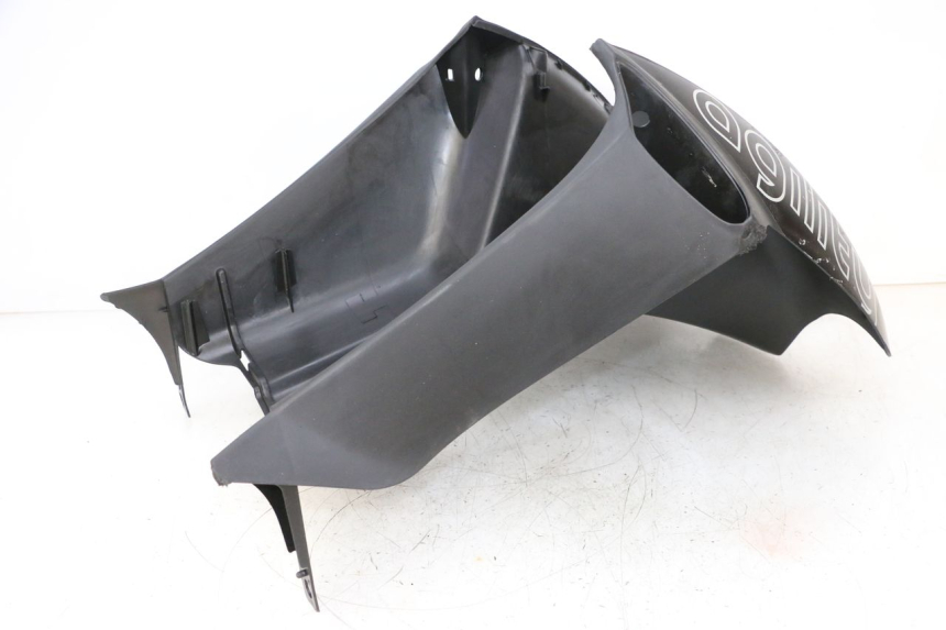 photo de TABLIER INTERIEUR KYMCO AGILITY 4T 50 (2018 - 2022) - Vue rapprochée