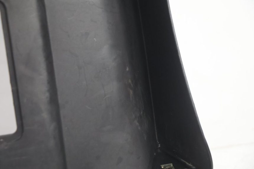 photo de TABLIER INTERIEUR KYMCO AGILITY 4T 50 (2005 - 2018) - Points de fixation