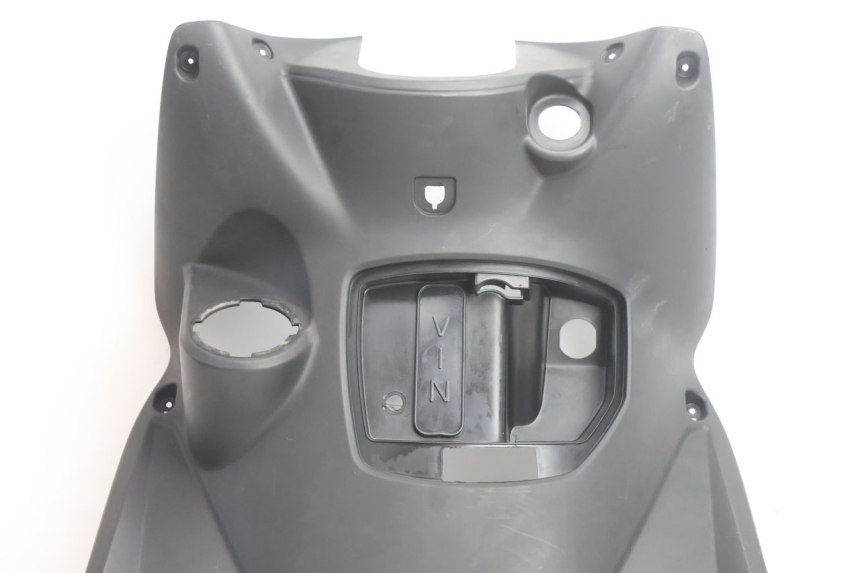 photo de TABLIER INTERIEUR KYMCO AGILITY CITY 16P 125 (2015 - 2024) - Détail de la pièce