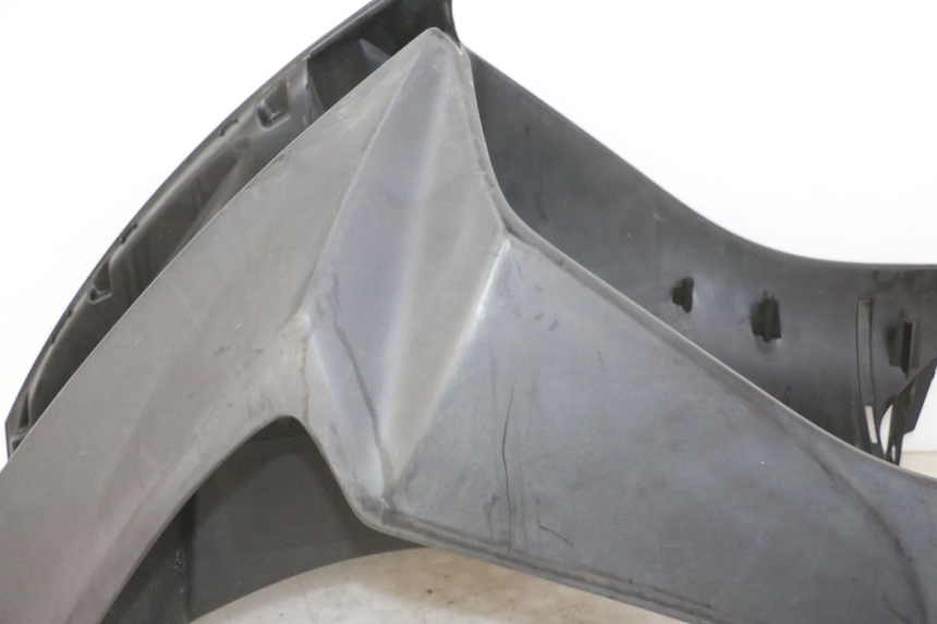 photo de TABLIER INTERIEUR KYMCO AGILITY NAKED RENOUVO 2T 50 (2011 - 2018) - Gros plan technique