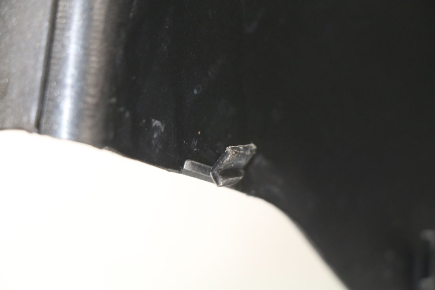 photo de TABLIER INTERIEUR APRILIA ATLANTIC 125 (2003 - 2009) - Autre angle de vue