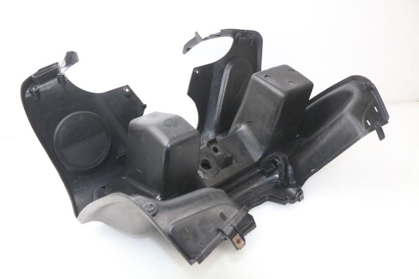 photo de TABLIER INTERIEUR JONWAY AZTRAL 125 (2008 - 2017) - Détail de la pièce