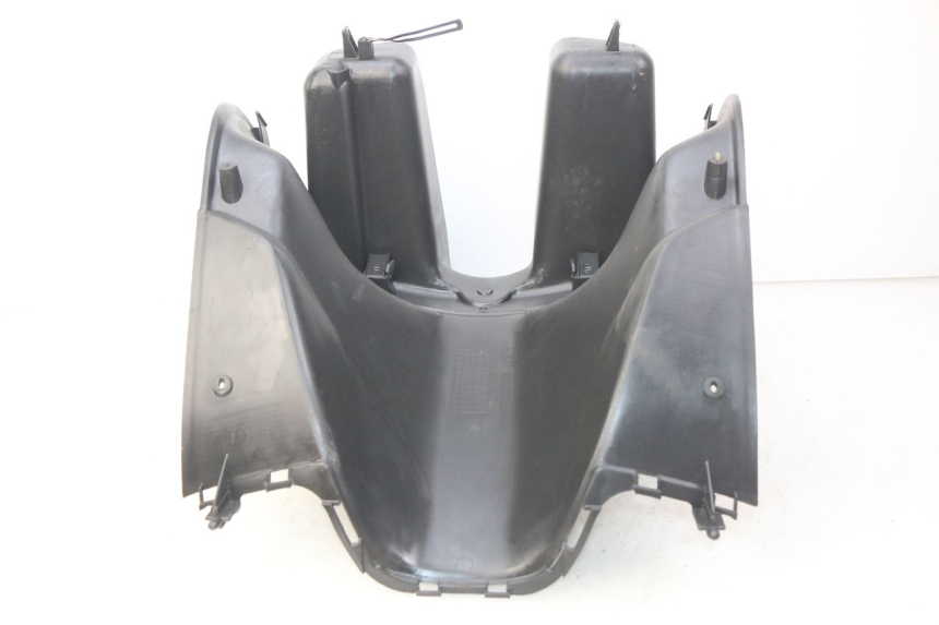 photo de TABLIER INTERIEUR HONDA BALI EX 100 (1996 - 2000) - Gros plan technique