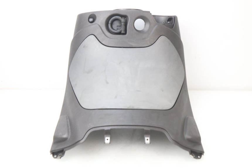 photo de TABLIER INTERIEUR PIAGGIO BEVERLY 500 (2003 - 2007) - Zoom état d’usage