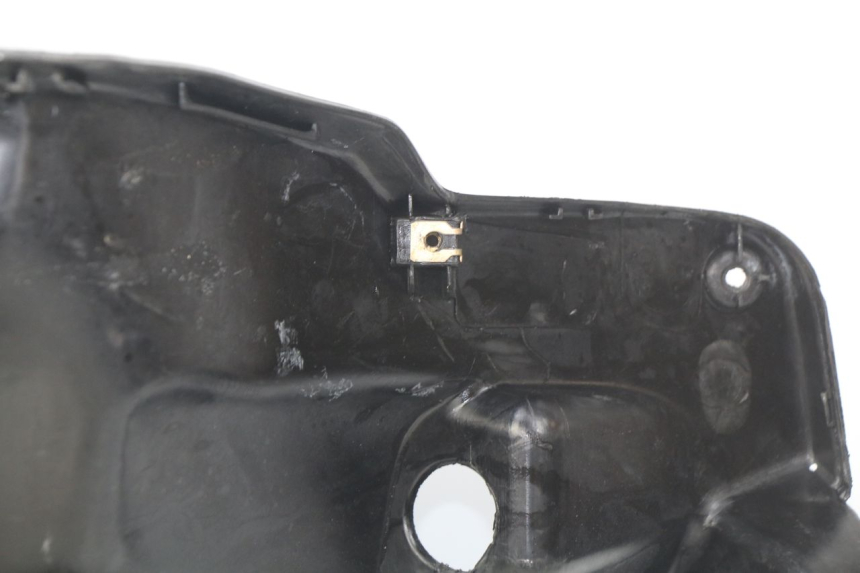 photo de TABLIER INTERIEUR MBK BOOSTER NEXT GENERATION 50 (2004 - 2007) - Points de fixation