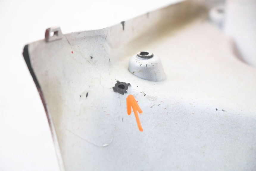 photo de TABLIER INTERIEUR MBK BOOSTER SPIRIT NAKED 50 (2004 - 2017) - Marquages et références