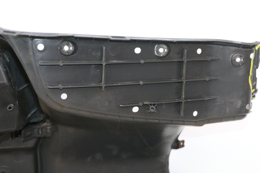 photo de TABLIER INTERIEUR SUZUKI BURGMAN 125 (2007 - 2014) - Vue produit