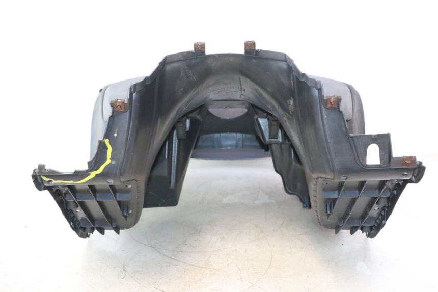 photo de TABLIER INTERIEUR SUZUKI BURGMAN 125 (2007 - 2014) - Inspection visuelle