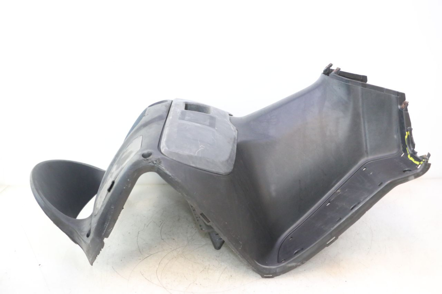 photo de TABLIER INTERIEUR SUZUKI BURGMAN 125 (2007 - 2014) - Détail de la pièce
