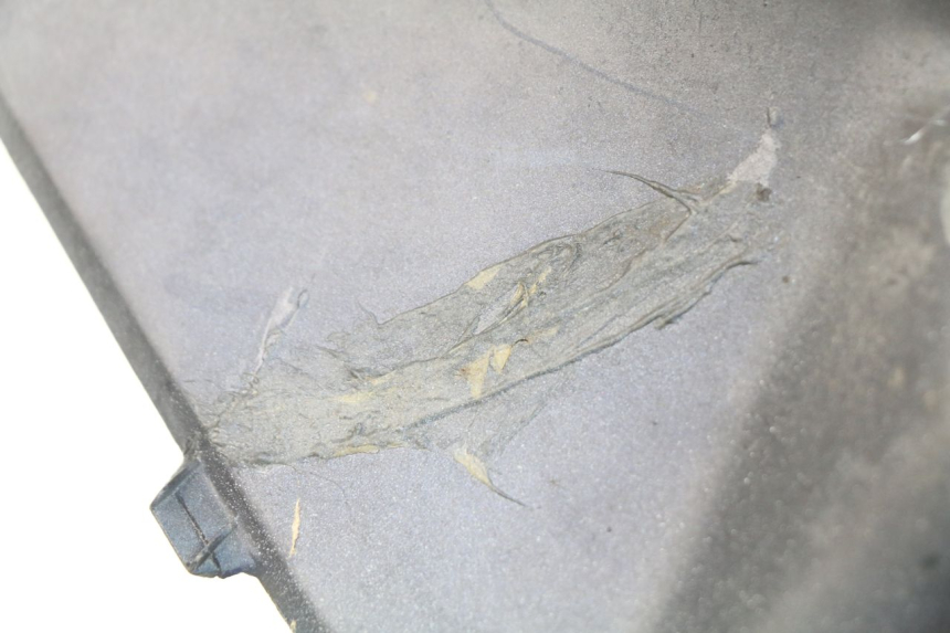 photo de TABLIER INTERIEUR YAMAHA BW'S 50 (1999 - 2003) - Détail de la pièce