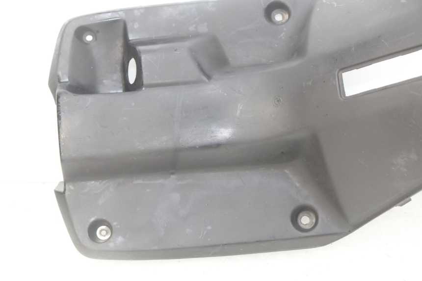 photo de TABLIER INTERIEUR YAMAHA BW'S 50 (1999 - 2003) - Points de fixation