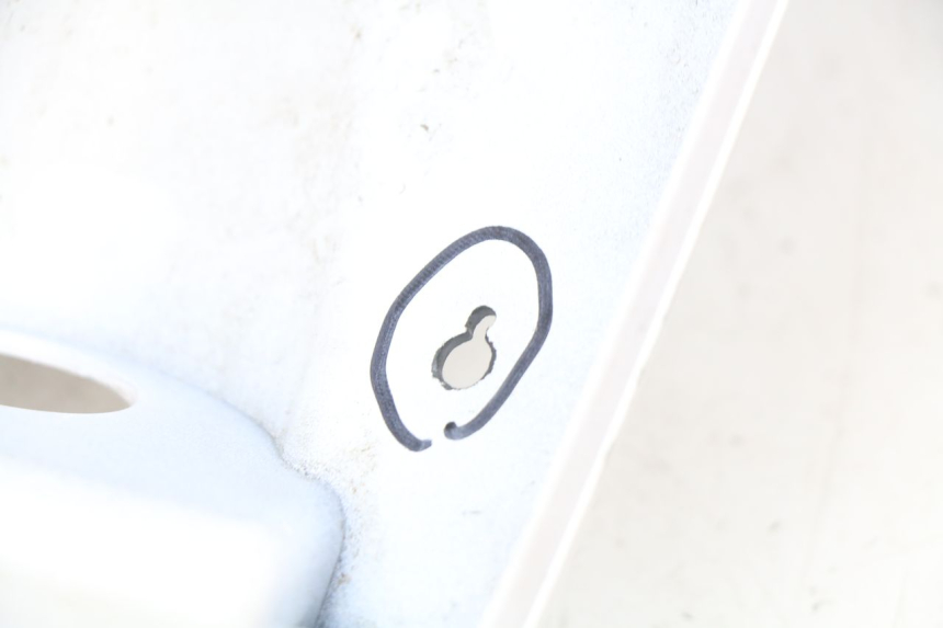 photo de TABLIER INTERIEUR YAMAHA BW'S 50 (2004 - 2017) - État de surface