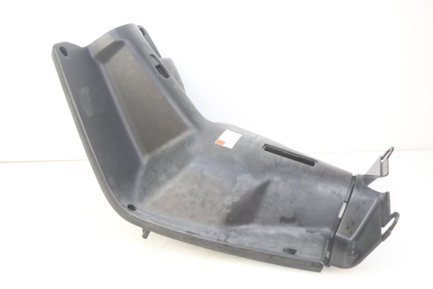 photo de TABLIER INTERIEUR YAMAHA BW'S BWS 125 (2010 - 2013) - Autre angle de vue