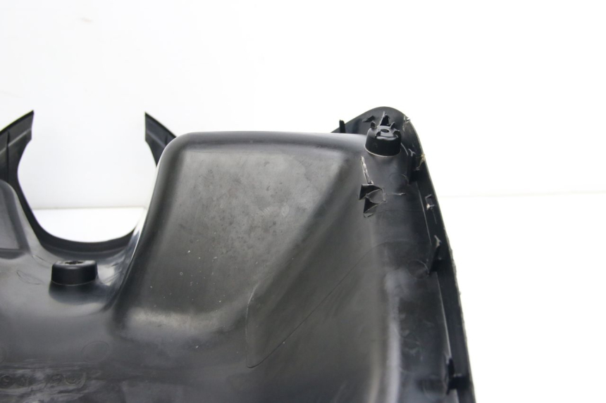 photo de TABLIER INTERIEUR YAMAHA BW'S BWS 125 (2010 - 2013) - Détails caractéristiques