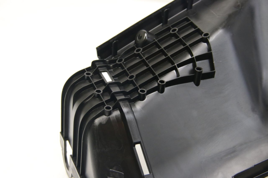 photo de TABLIER INTERIEUR YAMAHA BW'S BWS 125 (2010 - 2013) - Marquages et références