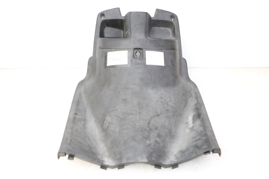 photo de TABLIER INTERIEUR YAMAHA BW'S 100 (1999 - 2002) - Gros plan technique