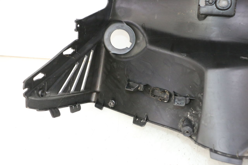 photo de TABLIER INTERIEUR PEUGEOT CITYSTAR 50 (2013 - 2017) - Points de fixation