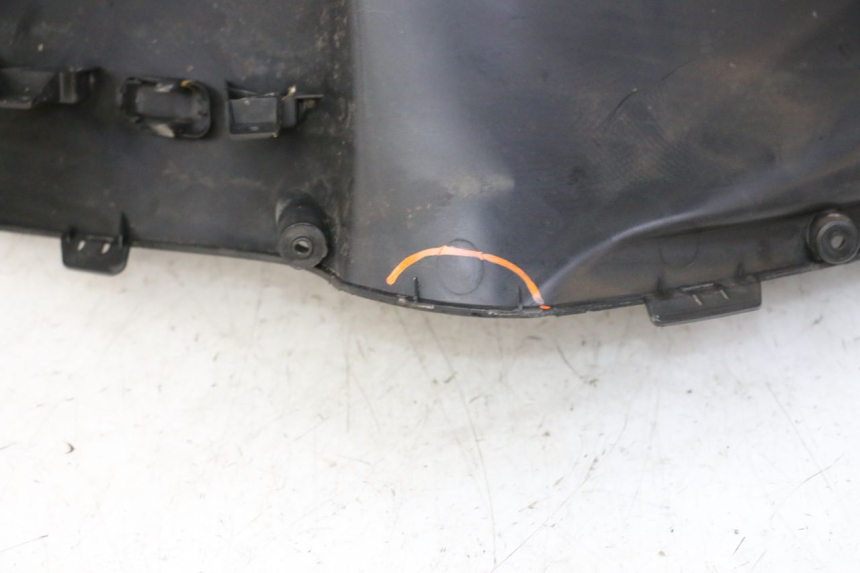 photo de TABLIER INTERIEUR PEUGEOT CITYSTAR 50 (2013 - 2017) - Gros plan technique