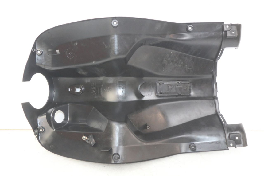 photo de TABLIER INTERIEUR SYM CROX 4T 50 (2016 - 2023) - Gros plan technique