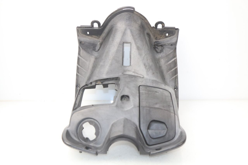 photo de TABLIER INTERIEUR YAMAHA CYGNUS X 125 (2004 - 2007) - Points de fixation