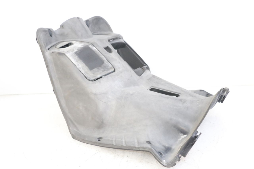 photo de TABLIER INTERIEUR YAMAHA CYGNUS X 125 (2004 - 2007) - Points de fixation