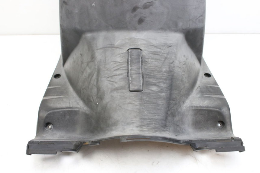 photo de TABLIER INTERIEUR YAMAHA CYGNUS X INJECTION 125 (2007 - 2013) - Gros plan technique