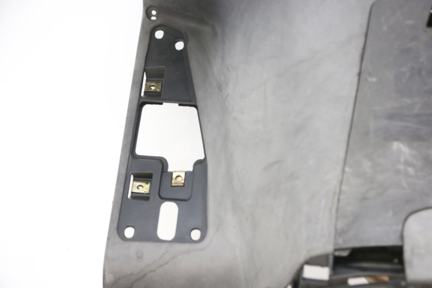 photo de TABLIER INTERIEUR KYMCO DINK STREET 125 (2009 - 2014) - Focus structure