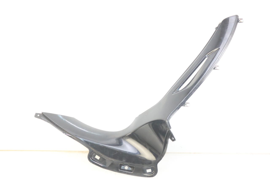 photo de TABLIER INTERIEUR DROIT PIAGGIO BEVERLY 125 (2010 - 2015) - État de surface