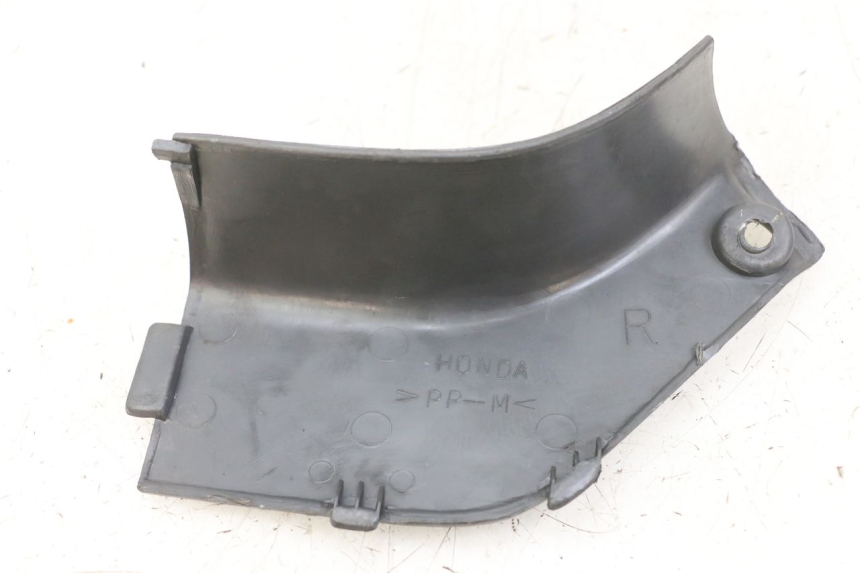 photo de TABLIER INTERIEUR DROIT HONDA CBR F 1000 (1993 - 1996) - Détail de la pièce