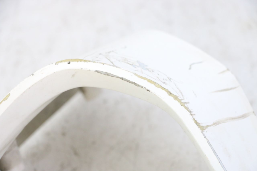 photo de TABLIER INTERIEUR DROIT GILERA NEXUS 125 (2009 - 2013) - Gros plan technique