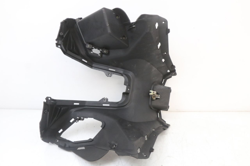 photo de TABLIER INTERIEUR LONGJIA EASY MAX 125 (2020 - 2024) - Points de fixation