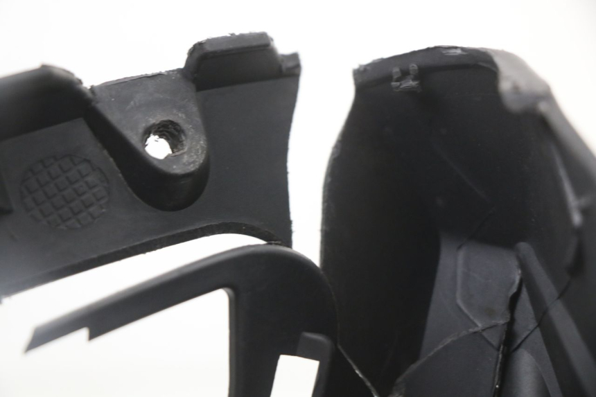 photo de TABLIER INTERIEUR LONGJIA EASY MAX 125 (2020 - 2024) - Marquages et références