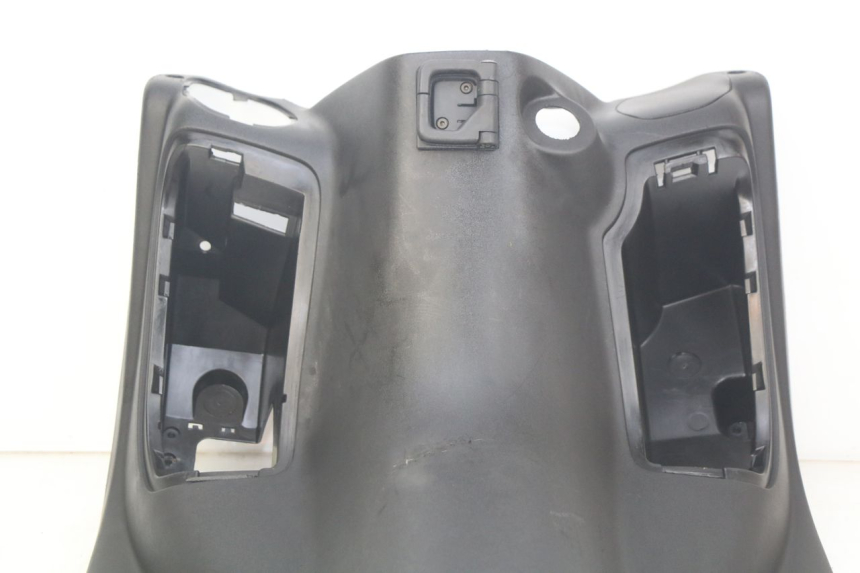 photo de TABLIER INTERIEUR PEUGEOT ELYSEO 125 (1999 - 2004) - Points de fixation