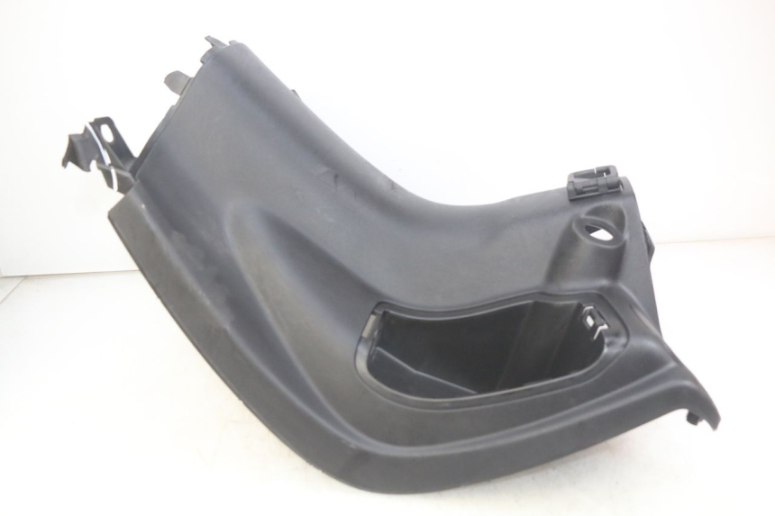 photo de TABLIER INTERIEUR PEUGEOT ELYSEO 125 (1999 - 2004) - État de surface