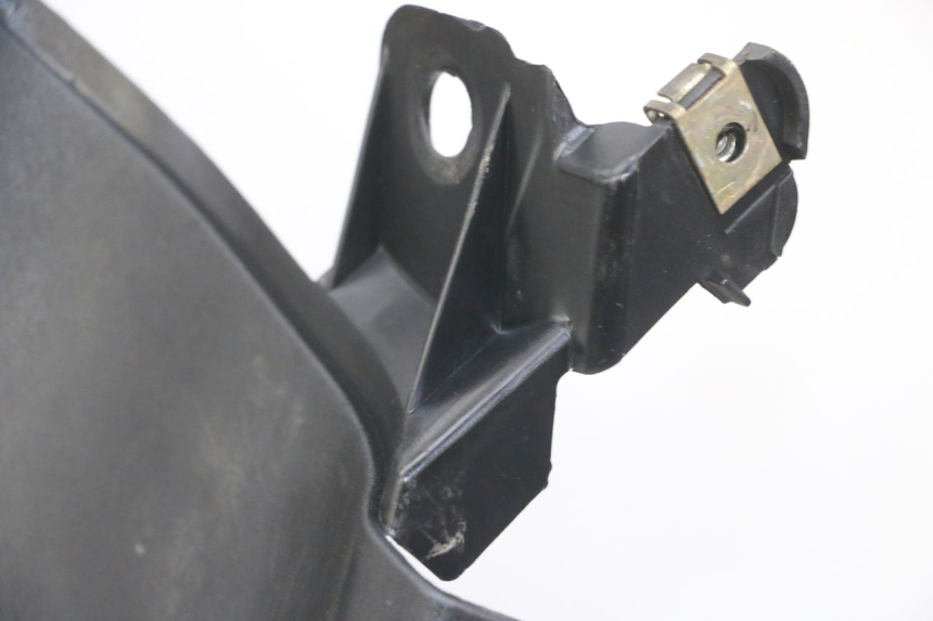 photo de TABLIER INTERIEUR PEUGEOT ELYSEO 125 (1999 - 2004) - Détail de la pièce