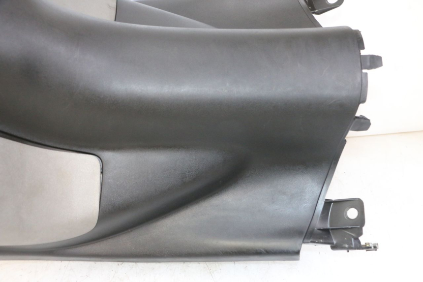photo de TABLIER INTERIEUR PEUGEOT ELYSTAR 125 (2002 - 2007) - Détails caractéristiques