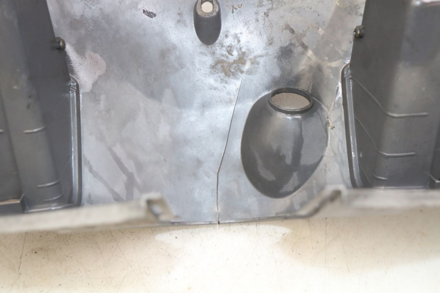 photo de TABLIER INTERIEUR HONDA FES PANTHEON 2T 125 (1998 - 2002) - Zoom état d’usage