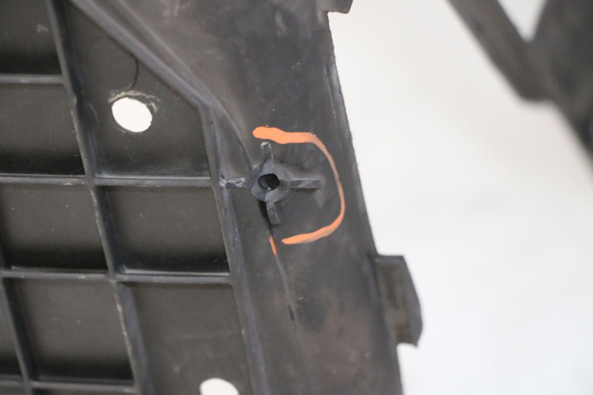 photo de TABLIER INTERIEUR HONDA FES S-WING SWING ABS 125 (2007 - 2015) - Photo complémentaire