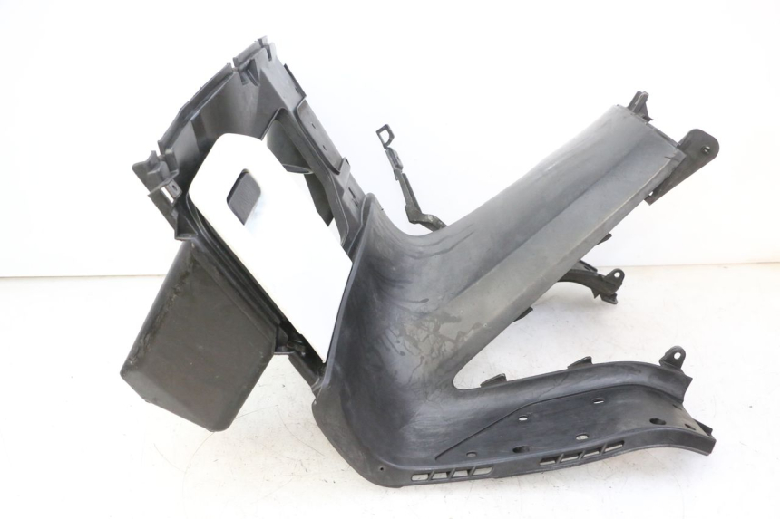 photo de TABLIER INTERIEUR HONDA FES S-WING SWING ABS 125 (2007 - 2015) - Autre angle de vue