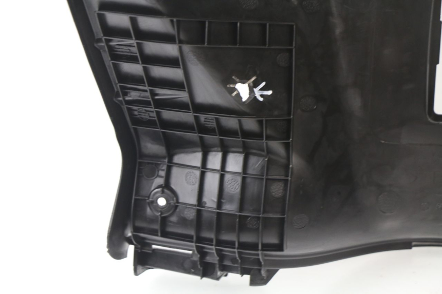 photo de TABLIER INTERIEUR MBK FLAME X 125 (2004 - 2007) - Vue d’ensemble