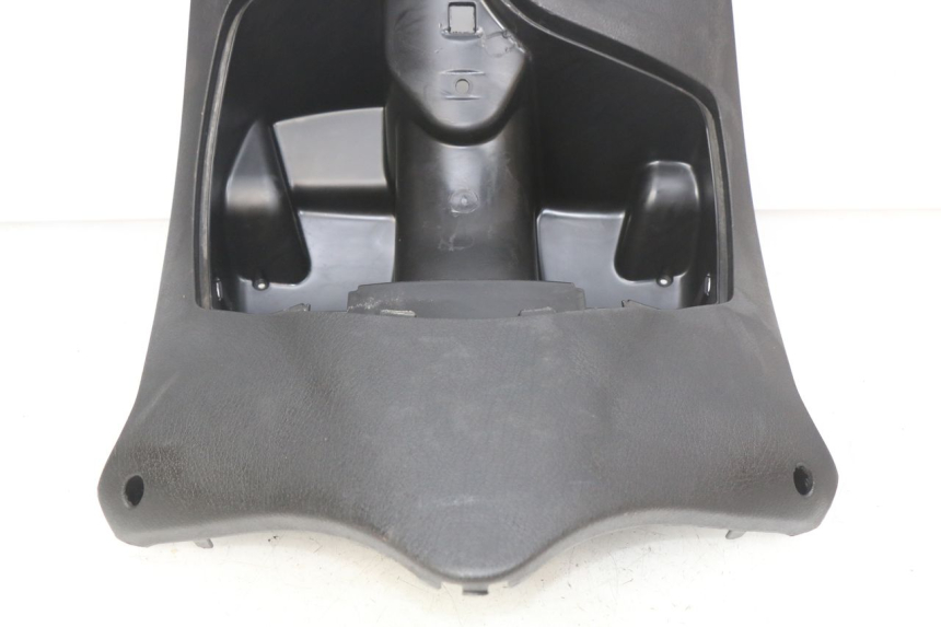 photo de TABLIER INTERIEUR PIAGGIO FLY 2T 50 (2004 - 2017) - Détail de la pièce