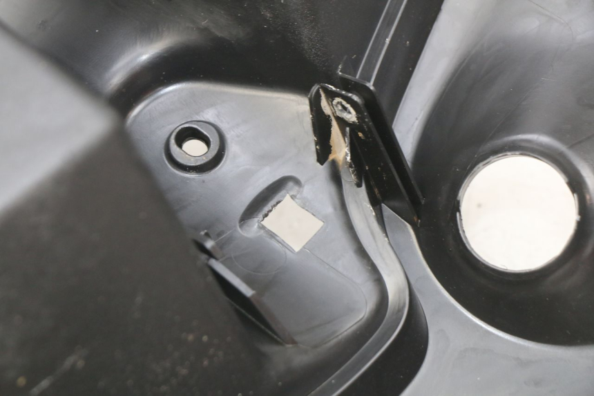 photo de TABLIER INTERIEUR PIAGGIO FLY 2T 50 (2004 - 2017) - Vue d’ensemble